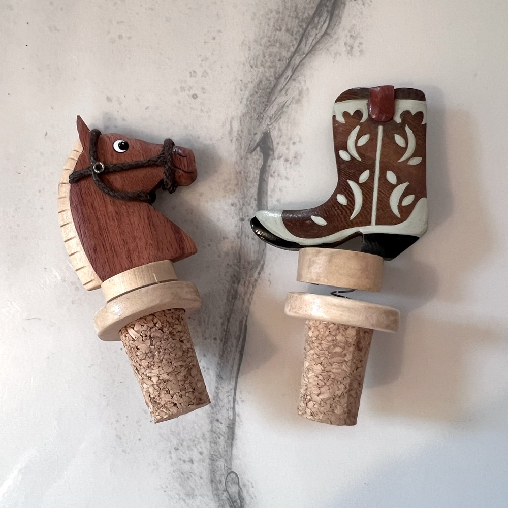 Western wine corks (set of 2)
